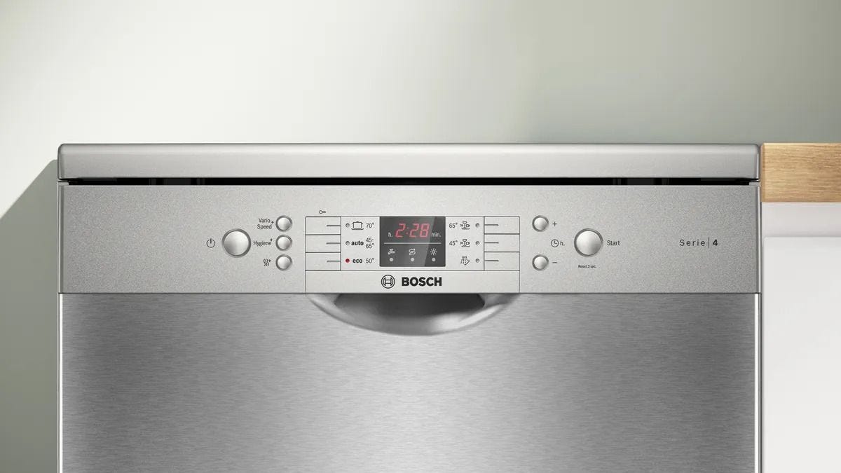 Bosch Series 4 Free-Standing Dishwasher 60CM Brushed Steel Anti-Fingerprint 14 place SMS46NI20V (Silver)